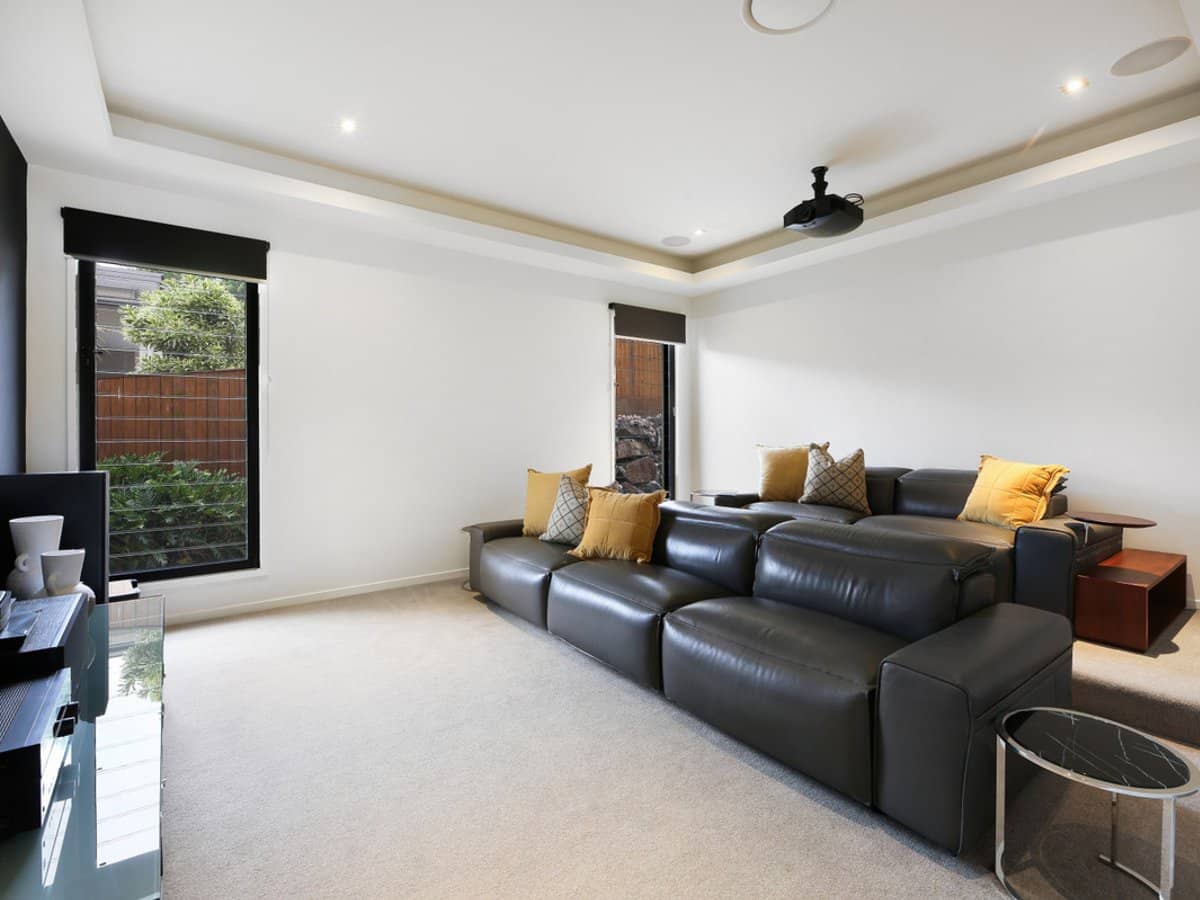 101 Barden Ridge Road, REEDY CREEK - Thumbnail 11