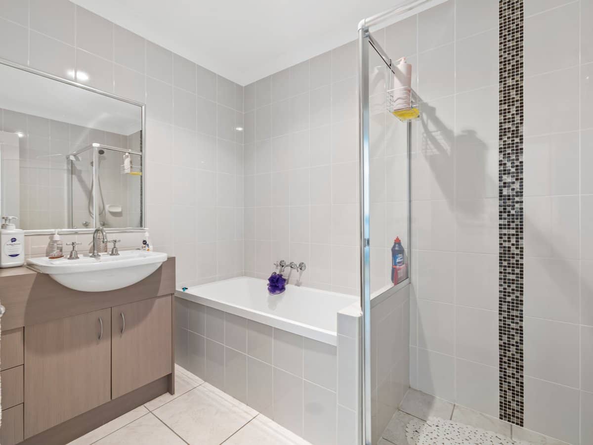 34 Roach Crescent, REDBANK PLAINS - Thumbnail 8