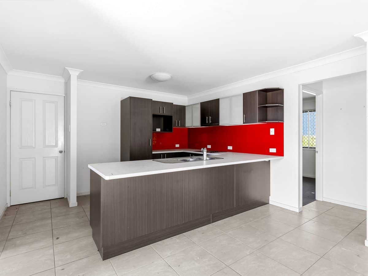 71 Ambrose Drive, AUGUSTINE HEIGHTS - Thumbnail 5