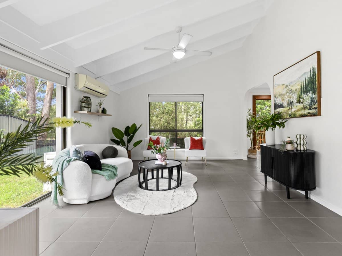 1 Saint Andrews Glade, ROBINA - Thumbnail 3