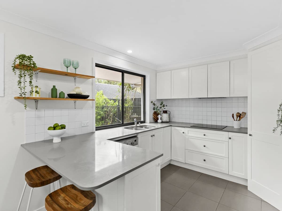 1 Saint Andrews Glade, ROBINA - Thumbnail 4