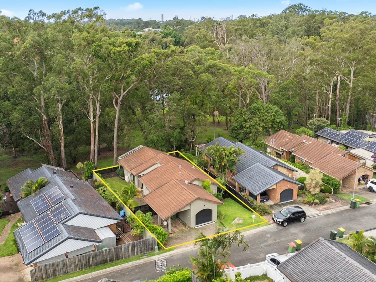 1 Saint Andrews Glade, ROBINA - Thumbnail 9