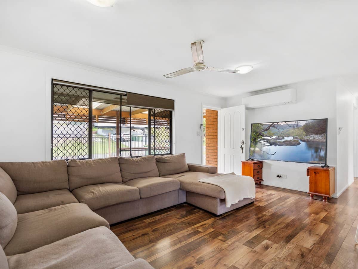 3 Cutana Court, ASHMORE - Thumbnail 6