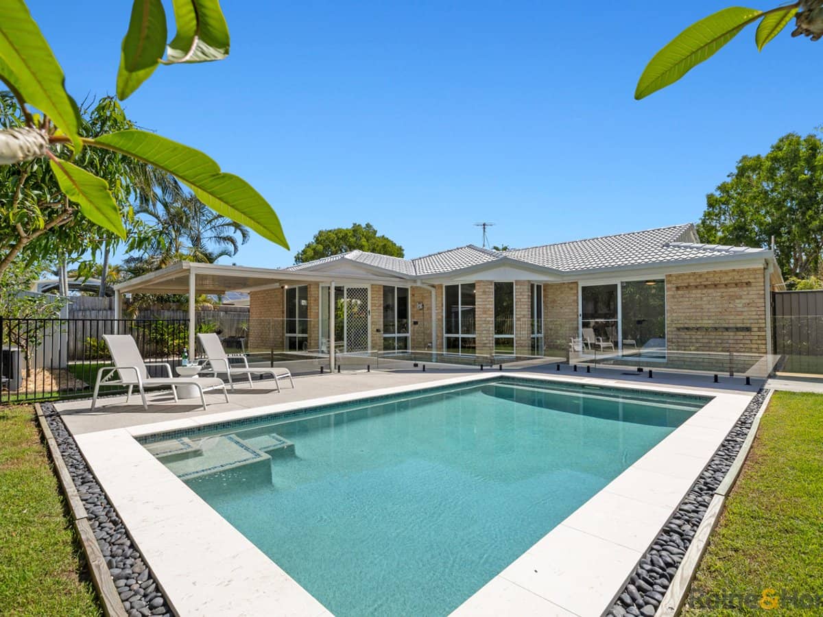 10 Miller Place, POTTSVILLE - Thumbnail 1