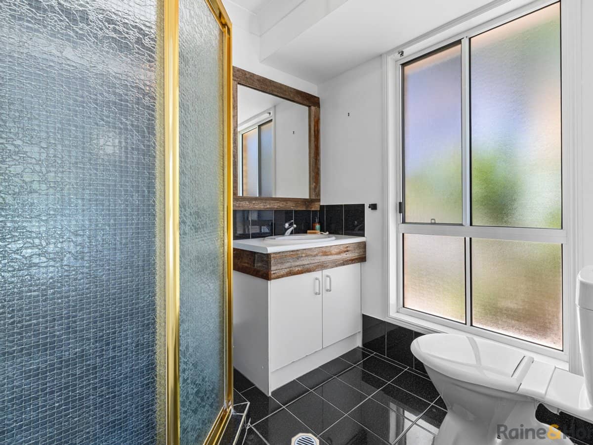 10 Miller Place, POTTSVILLE - Thumbnail 15