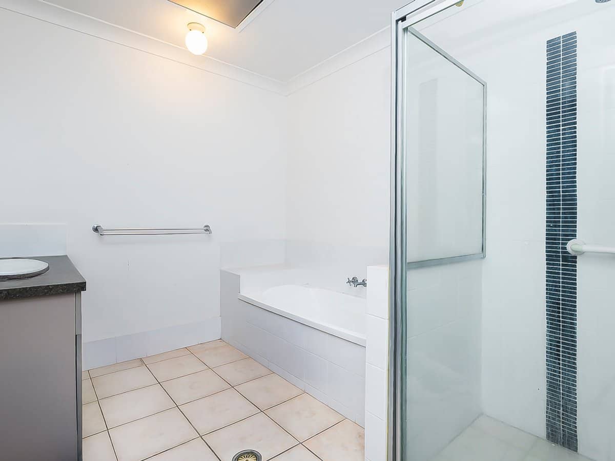 3 Marilyn Place, MORAYFIELD - Thumbnail 7