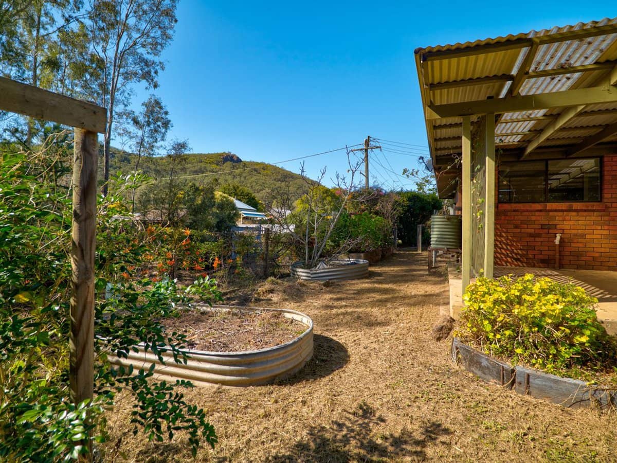 8 Rashford Street, Esk - Thumbnail 15