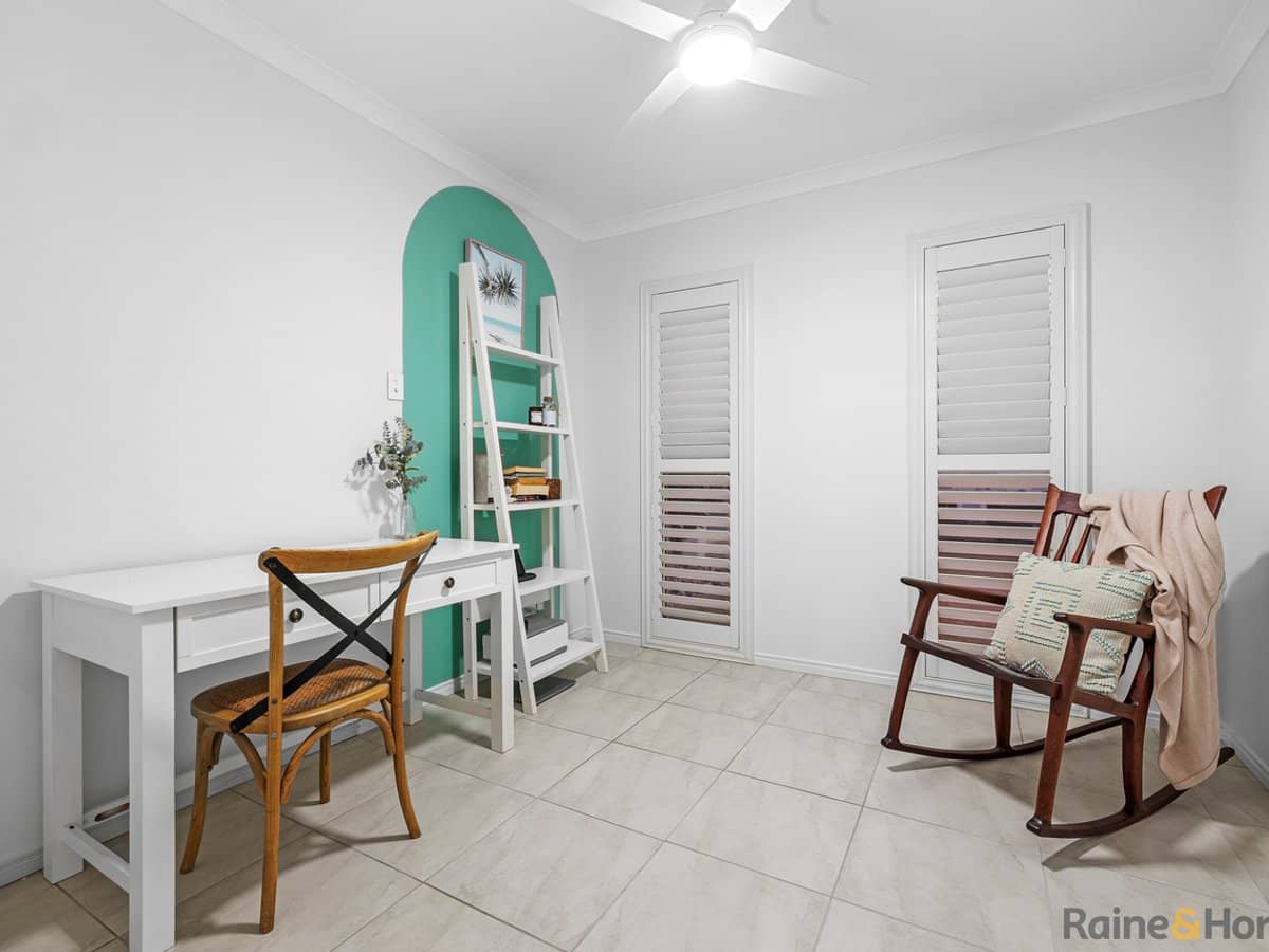 18 Toshack Place, POTTSVILLE - Thumbnail 15