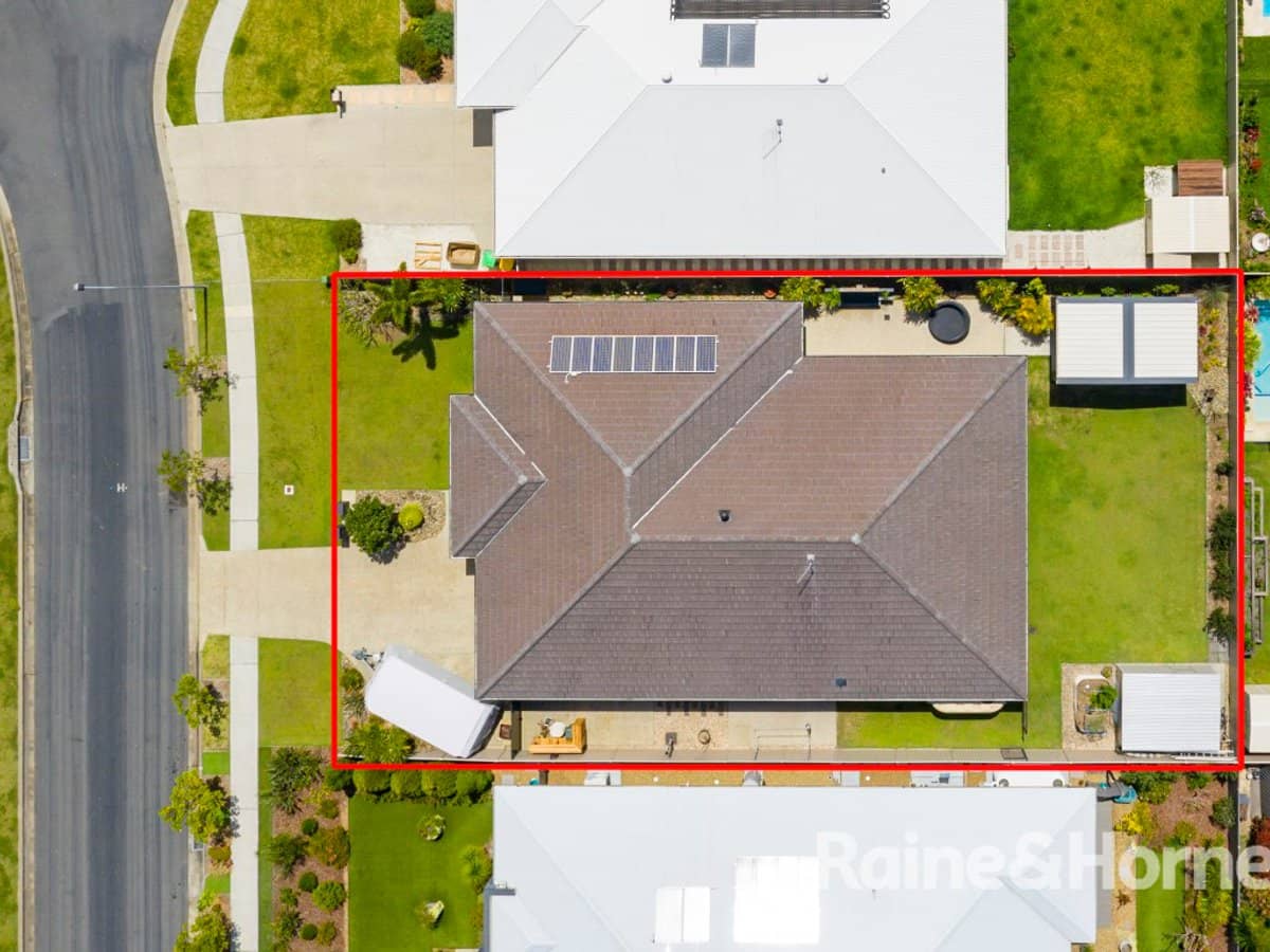 18 Toshack Place, POTTSVILLE - Thumbnail 22