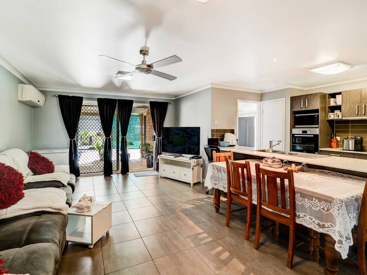 45 Titmarsh Circuit, FERNVALE - Thumbnail 5