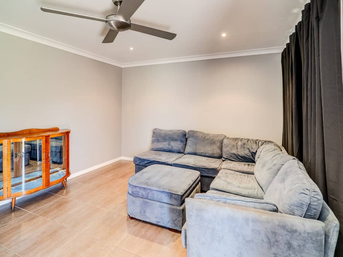 45 Titmarsh Circuit, FERNVALE - Thumbnail 6