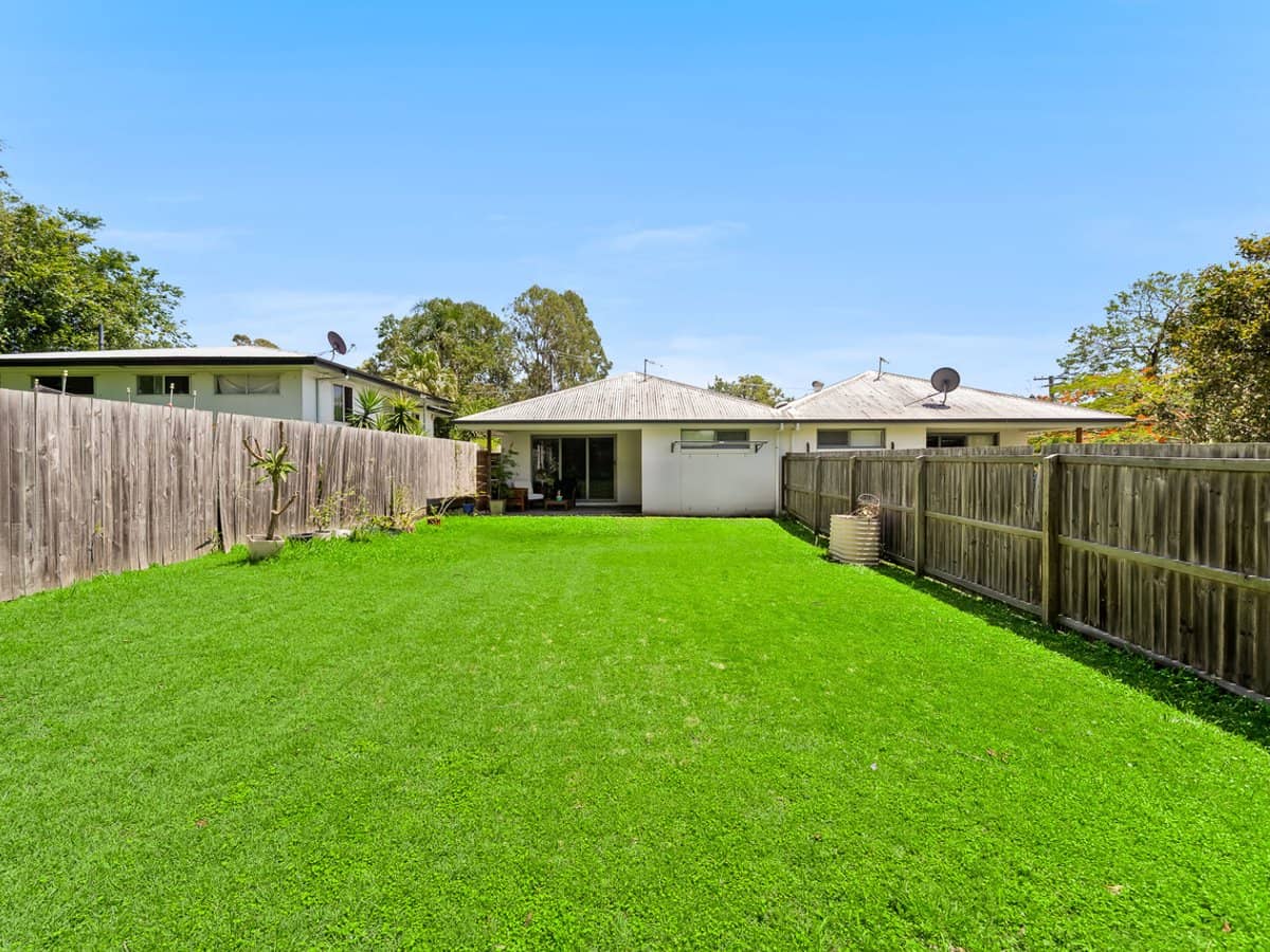 9 Fair Street, ONE MILE - Thumbnail 11