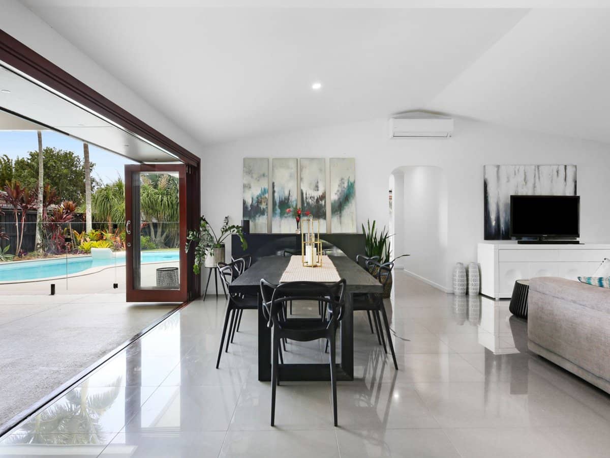 25 Huntingdale Crescent, ROBINA - Thumbnail 6