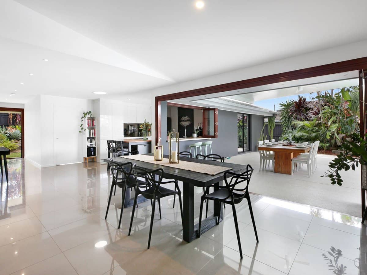 25 Huntingdale Crescent, ROBINA - Thumbnail 7