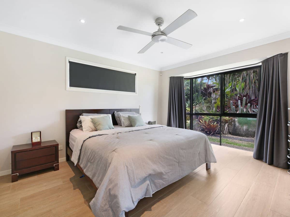 25 Huntingdale Crescent, ROBINA - Thumbnail 11