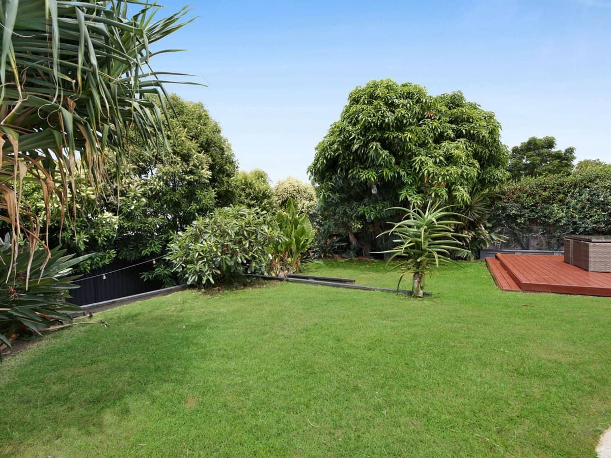 25 Huntingdale Crescent, ROBINA - Thumbnail 19