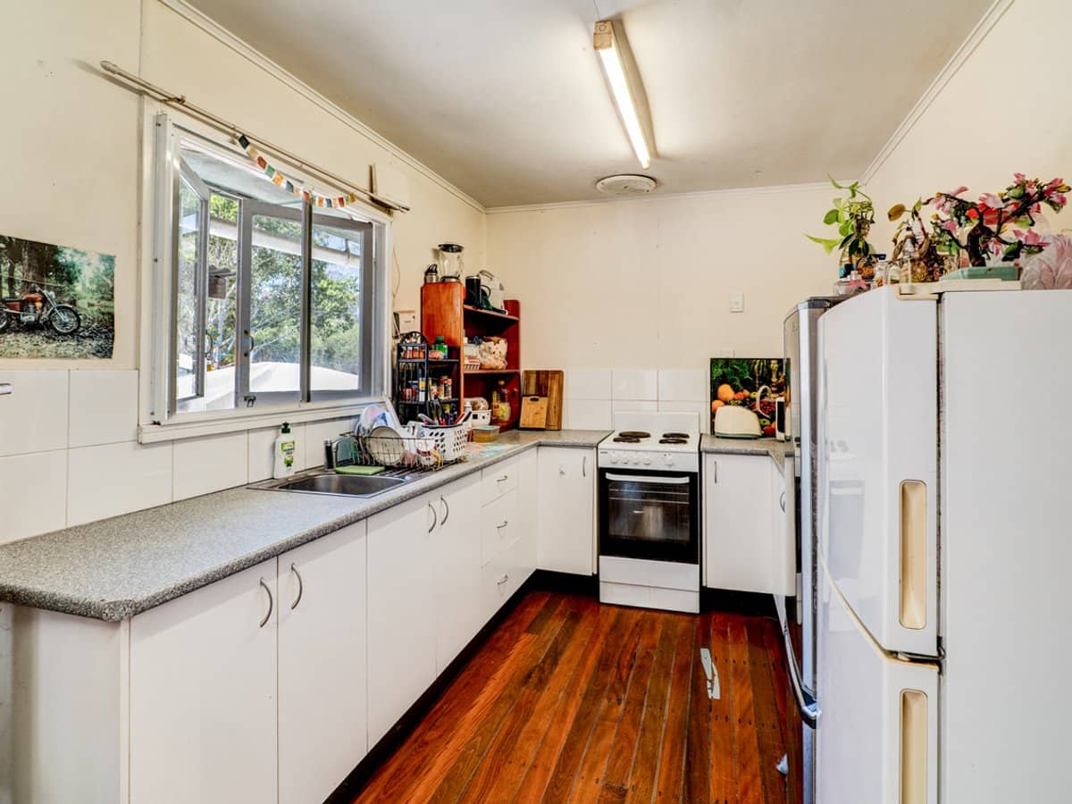 11 Vine Road, COOMINYA - Thumbnail 3