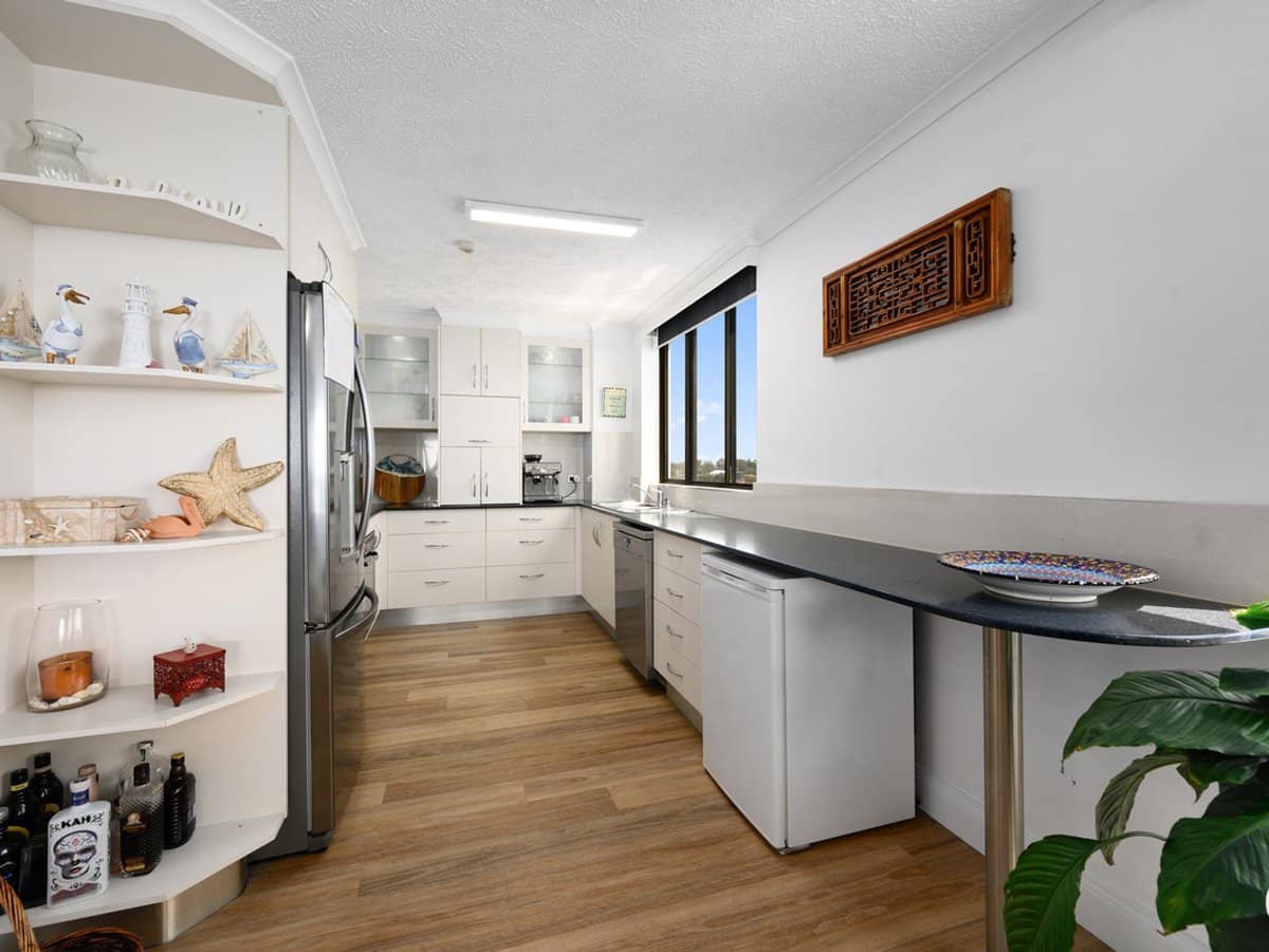 316-318 Marine Parade, LABRADOR - Thumbnail 5