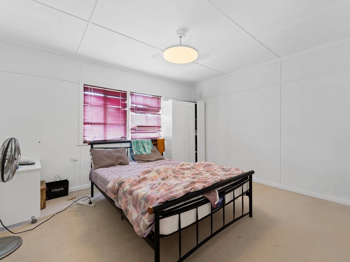 35 Steele Street, HOLLAND PARK - Thumbnail 7