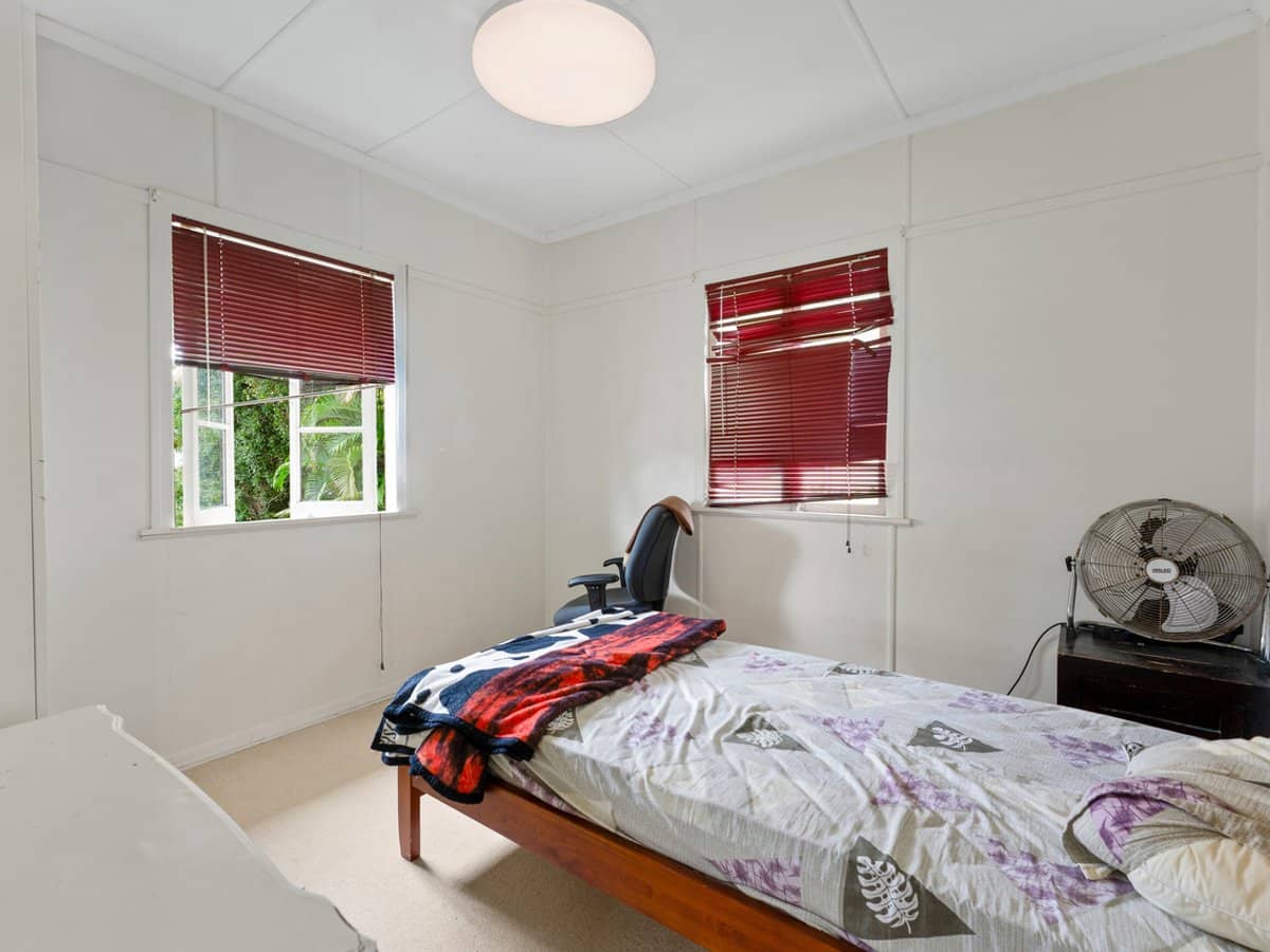 35 Steele Street, HOLLAND PARK - Thumbnail 9