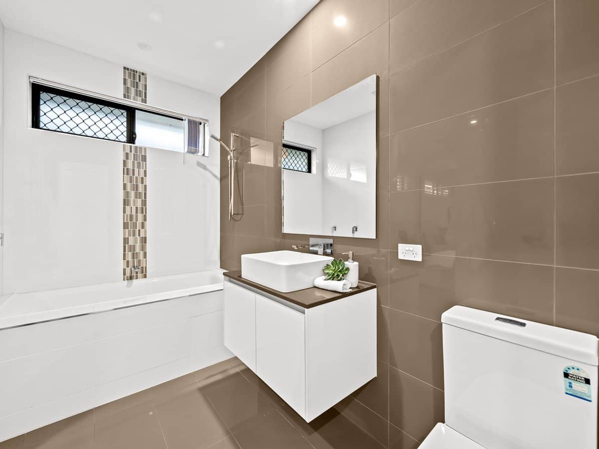 106 Kookaburra Circuit, ROCHEDALE - Thumbnail 19