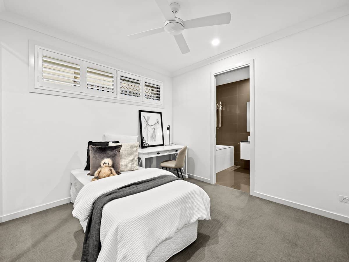 106 Kookaburra Circuit, ROCHEDALE - Thumbnail 20