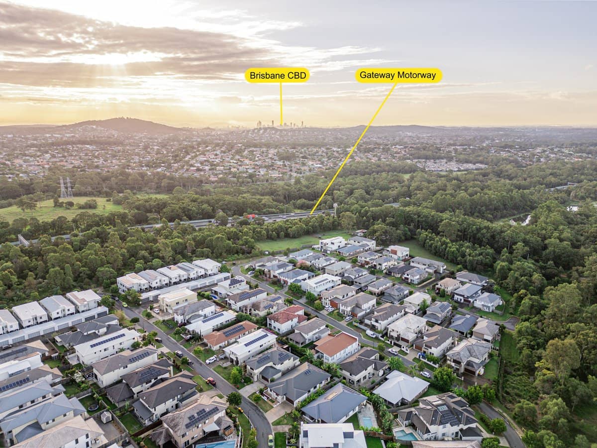 106 Kookaburra Circuit, ROCHEDALE - Thumbnail 29