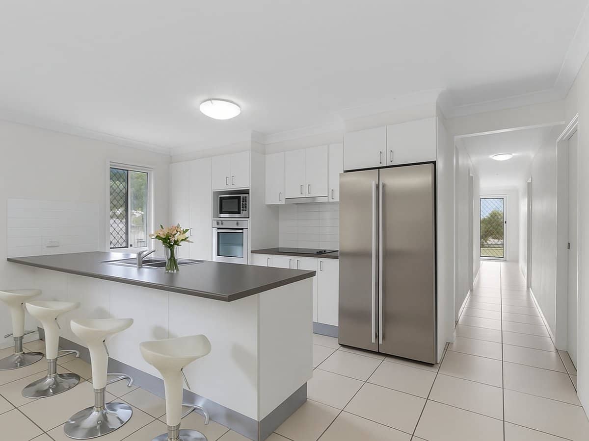 1 Elmore Court, BUNDAMBA - Thumbnail 2