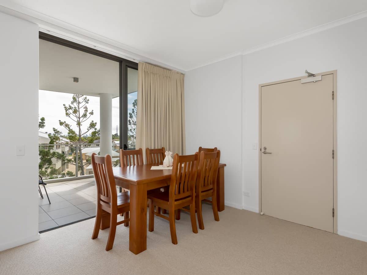 133 Laver Drive, ROBINA - Thumbnail 7