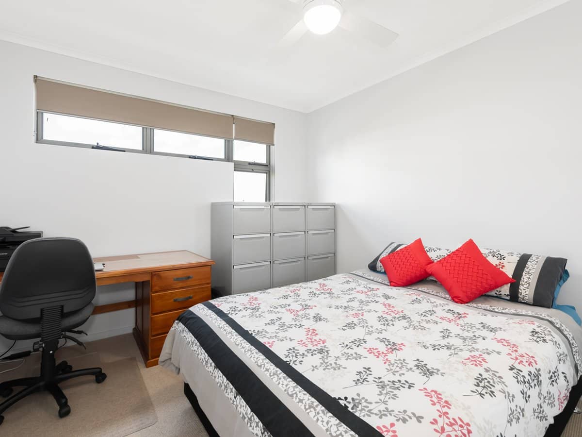 133 Laver Drive, ROBINA - Thumbnail 12