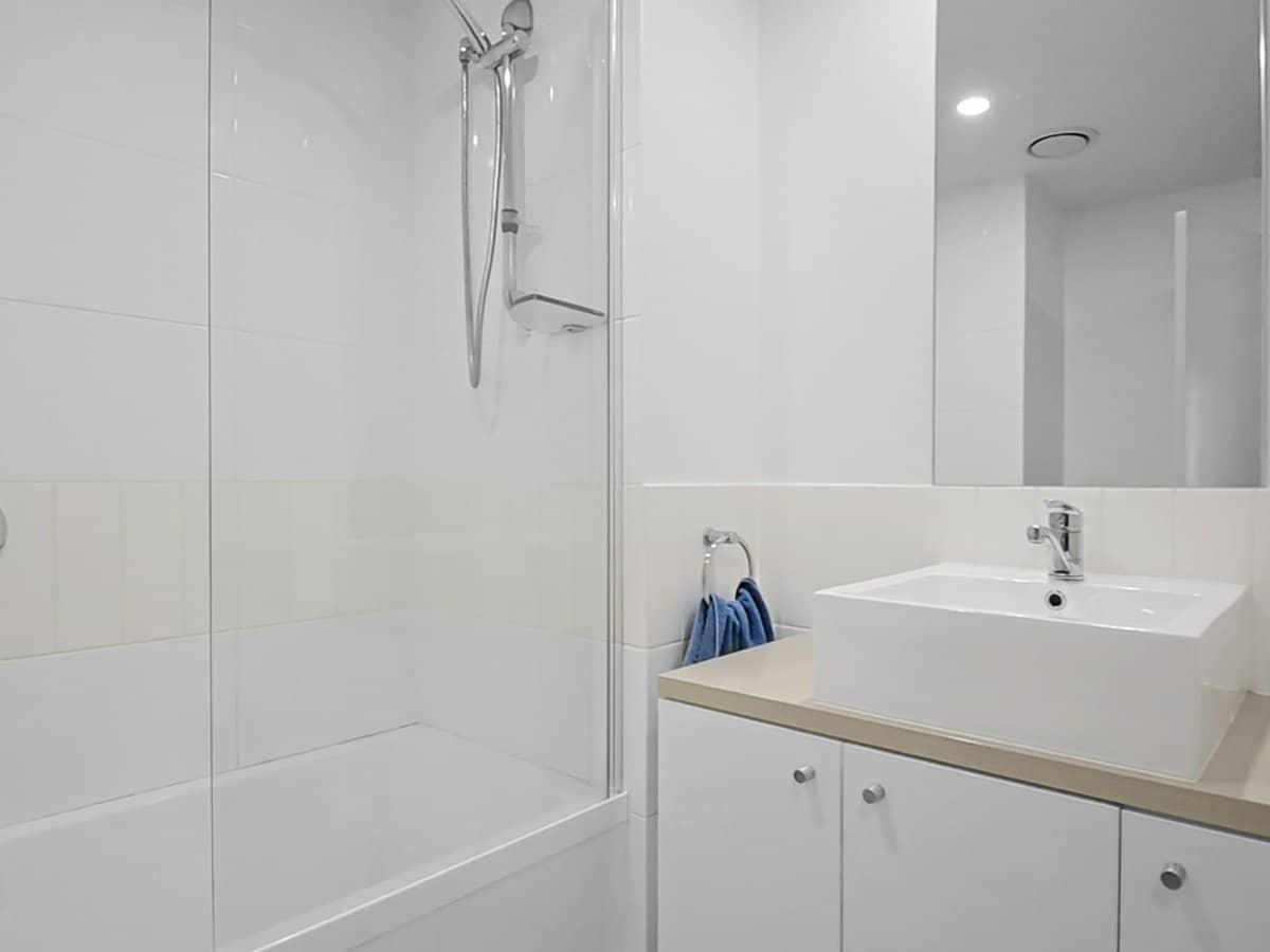 133 Laver Drive, ROBINA - Thumbnail 13