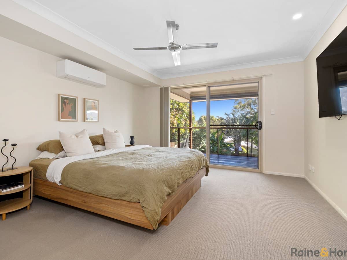 8 Euodia Avenue, POTTSVILLE - Thumbnail 9