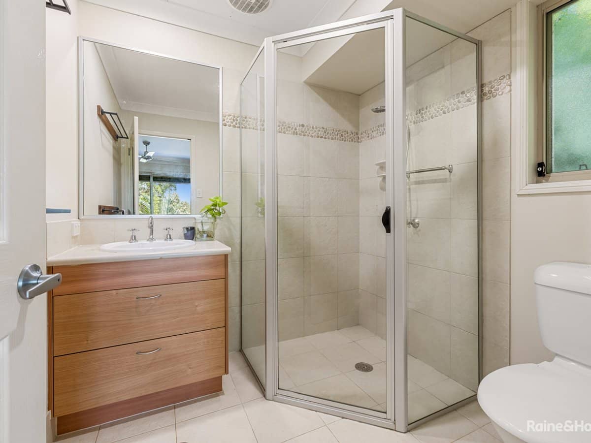 8 Euodia Avenue, POTTSVILLE - Thumbnail 10