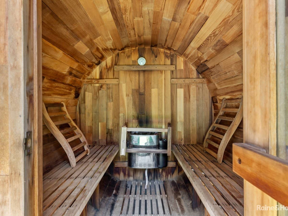 8 Euodia Avenue, POTTSVILLE - Thumbnail 17