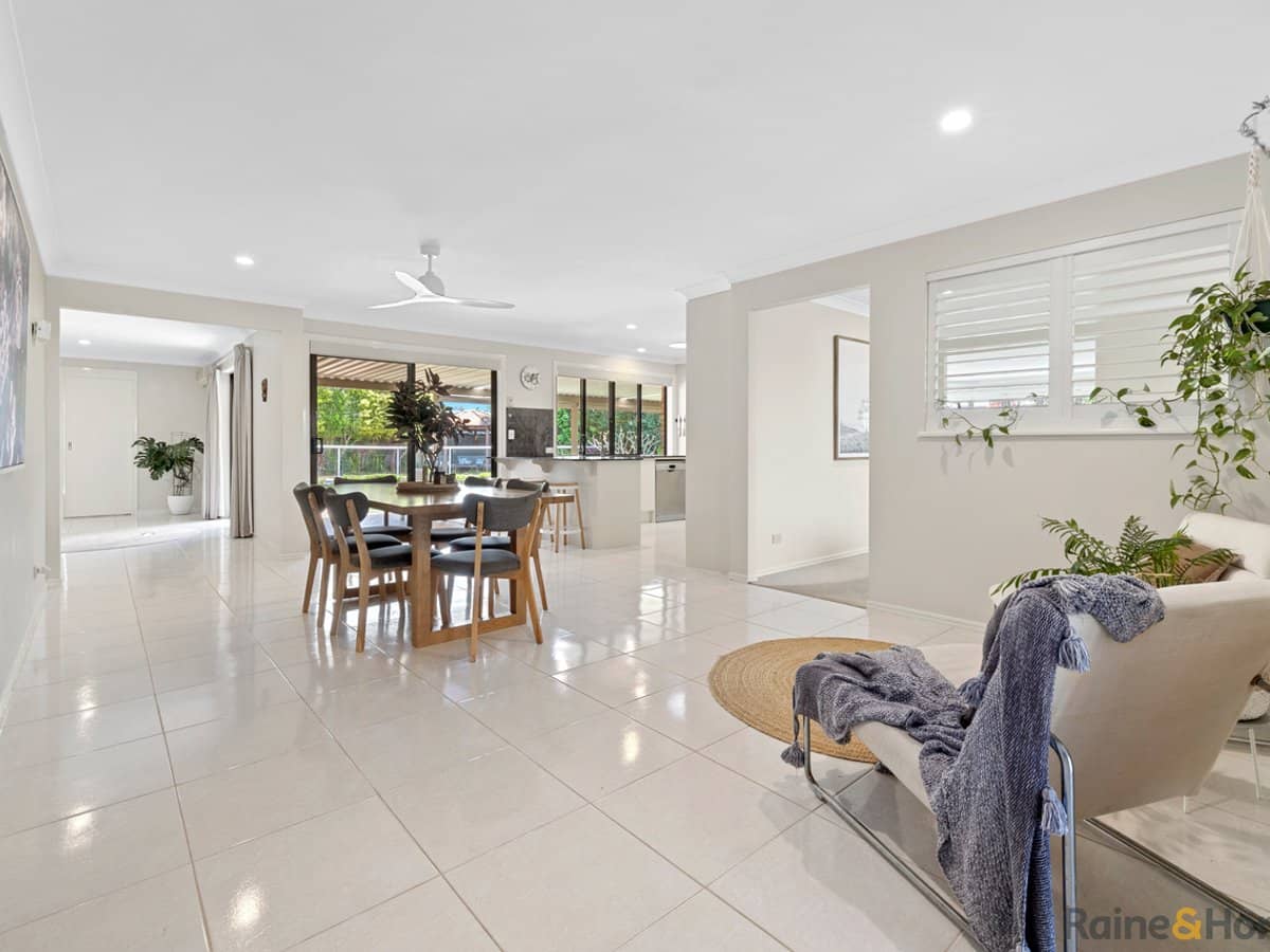 42 Edward Avenue, POTTSVILLE - Thumbnail 6