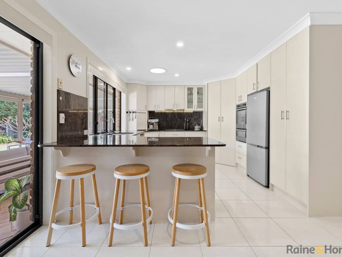 42 Edward Avenue, POTTSVILLE - Thumbnail 8