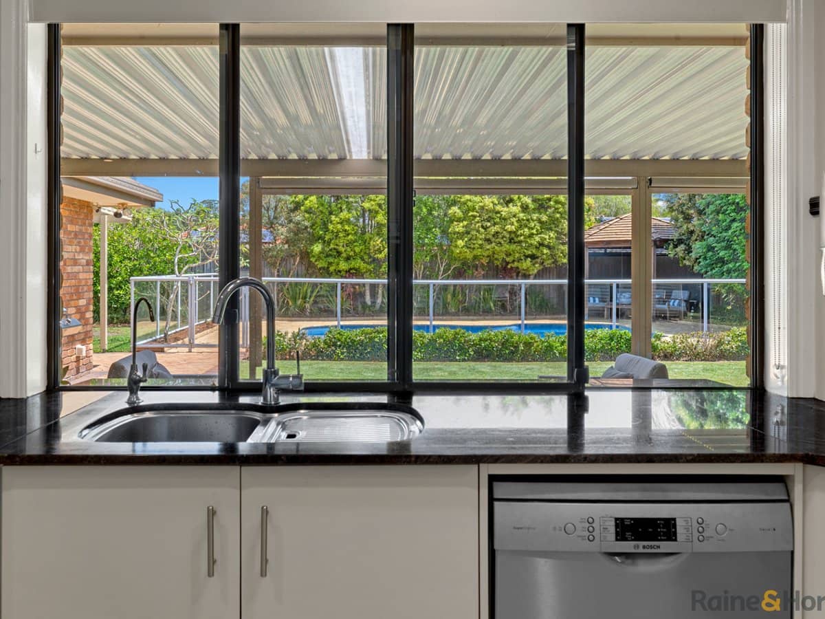 42 Edward Avenue, POTTSVILLE - Thumbnail 10