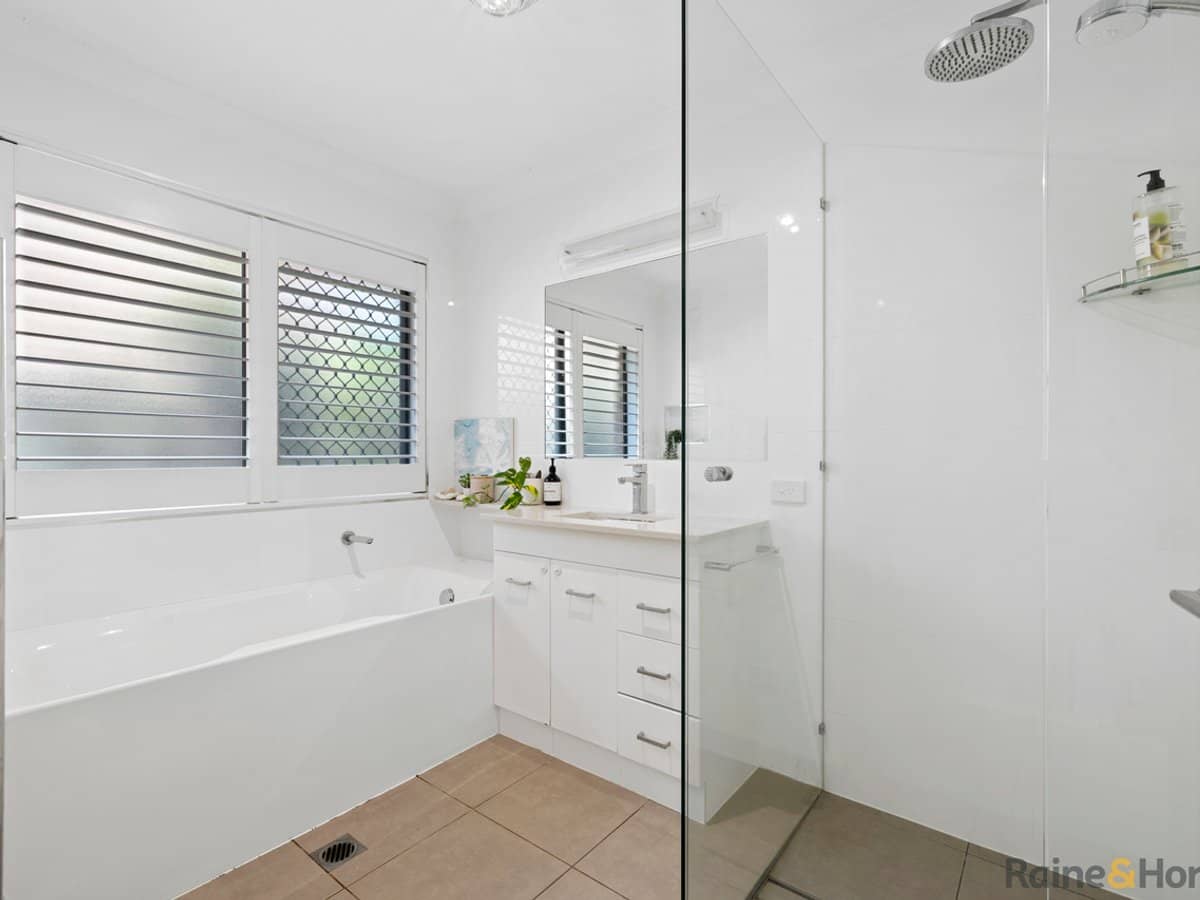42 Edward Avenue, POTTSVILLE - Thumbnail 22