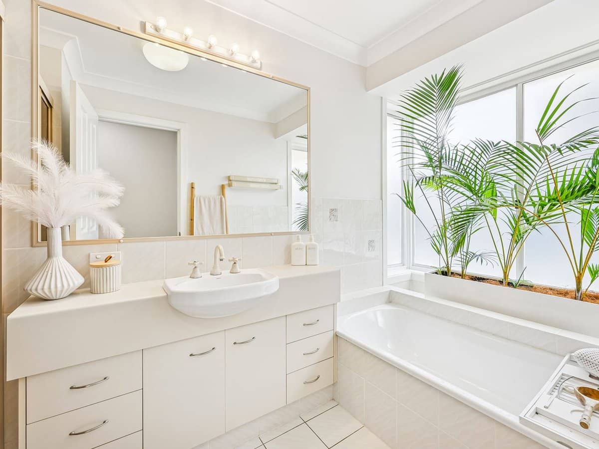 18 Anglesea Court, ROBINA - Thumbnail 17