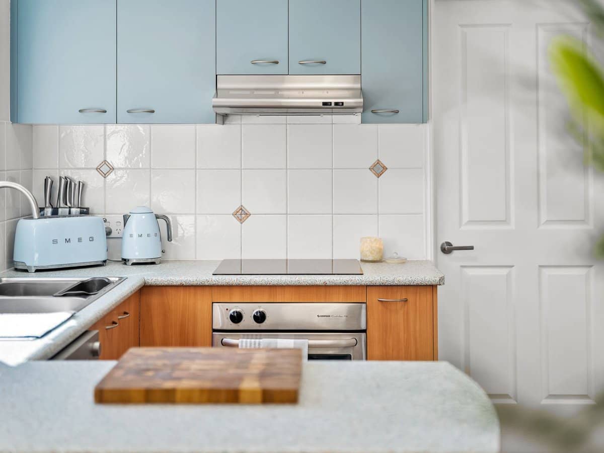 8 Honeysuckle Way, Calamvale - Thumbnail 3