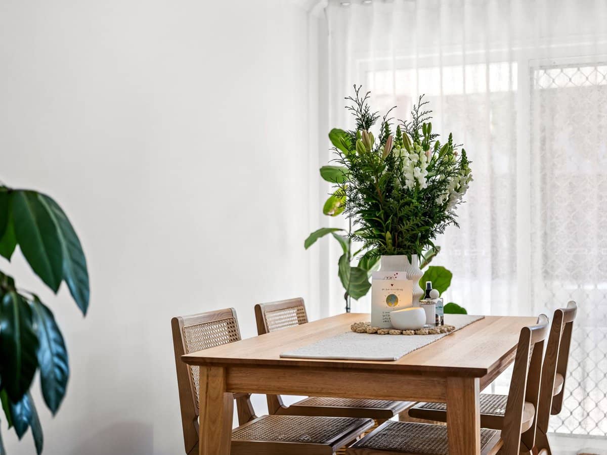 8 Honeysuckle Way, Calamvale - Thumbnail 5