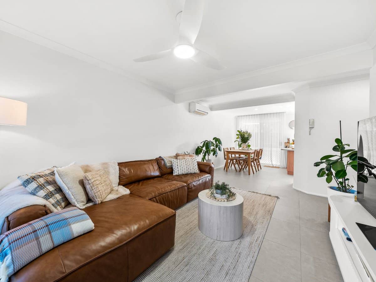 8 Honeysuckle Way, Calamvale - Thumbnail 8