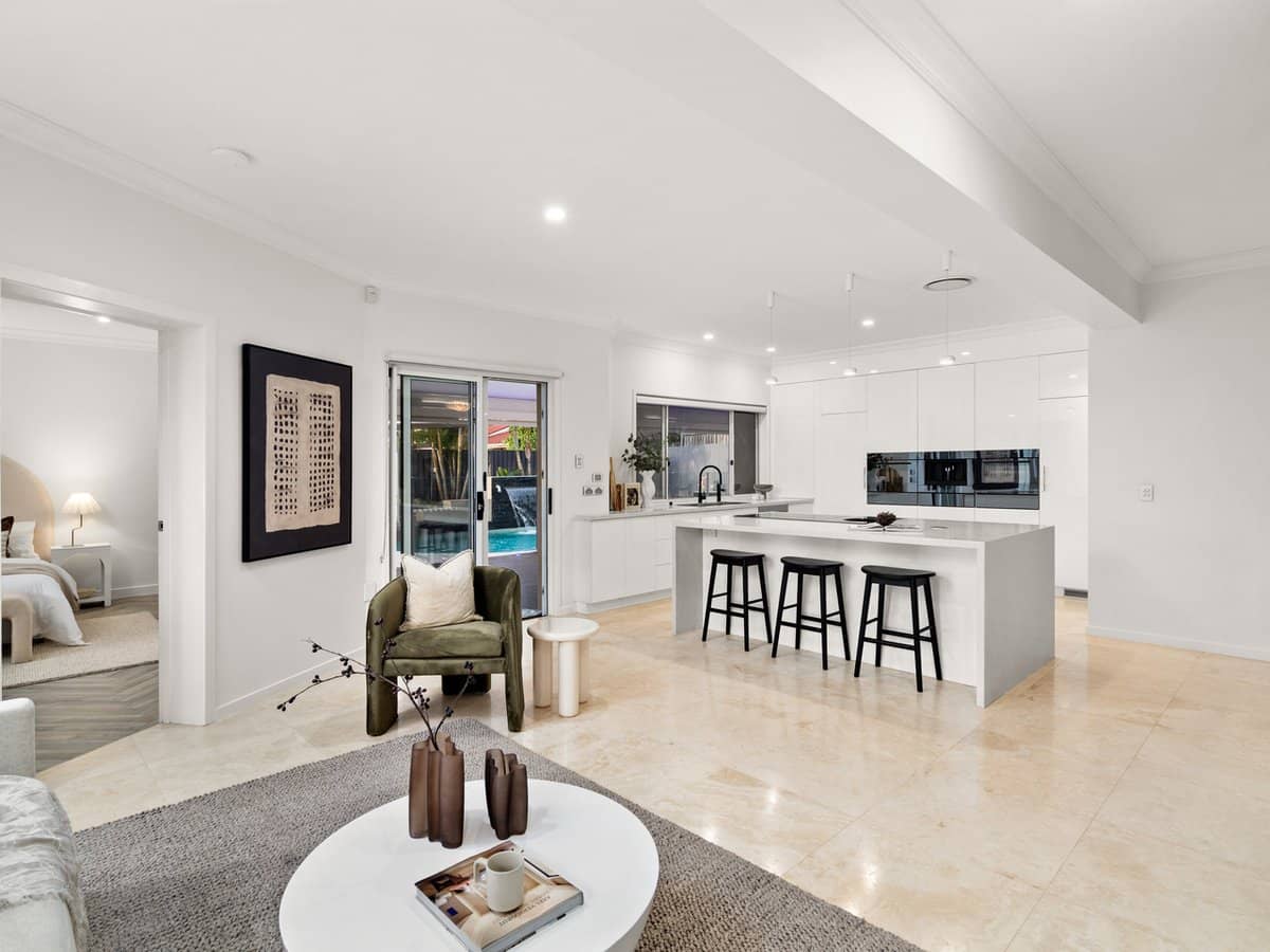 23 Lindfield Circuit, ROBERTSON - Thumbnail 7