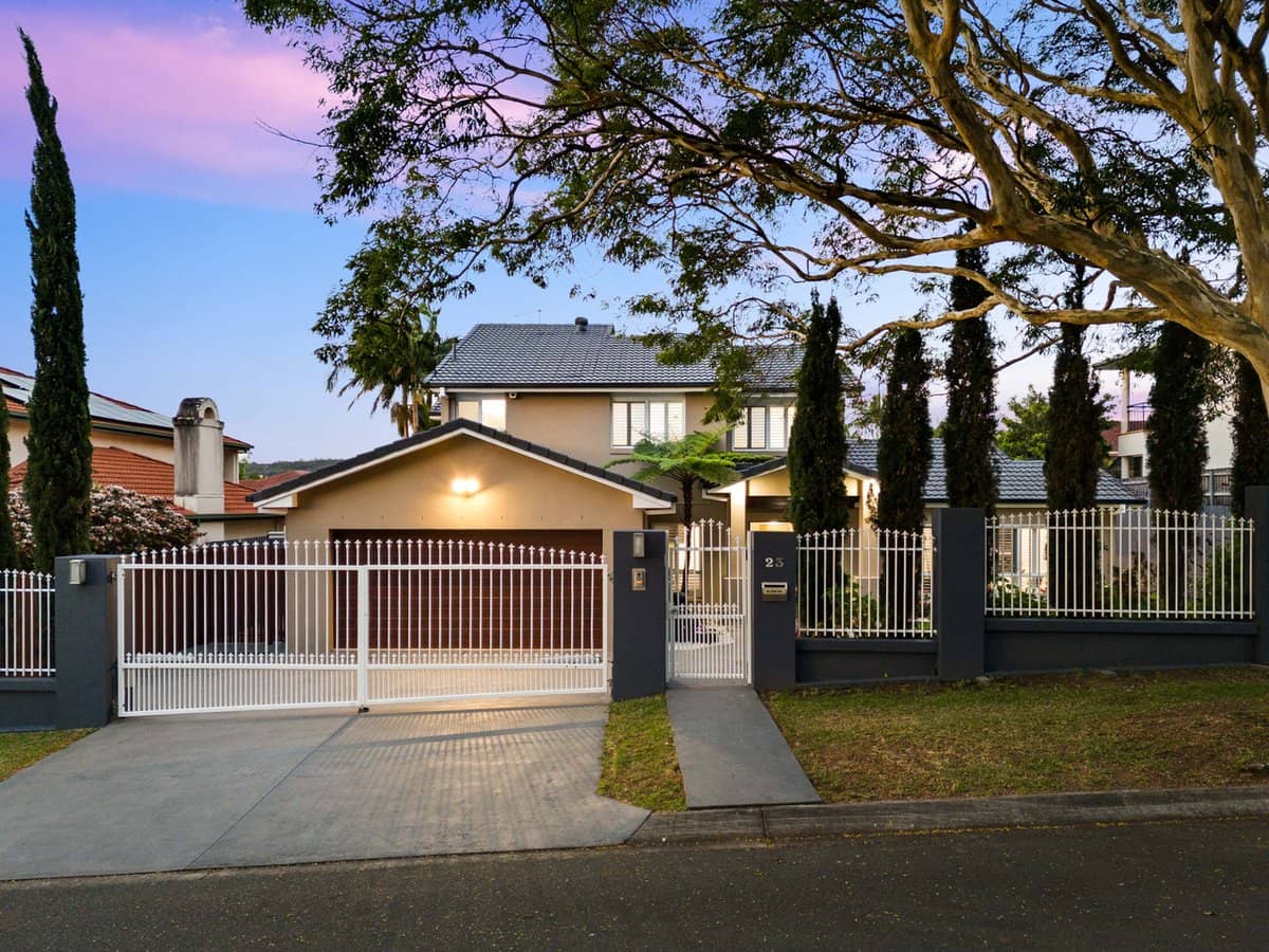 23 Lindfield Circuit, ROBERTSON - Thumbnail 32