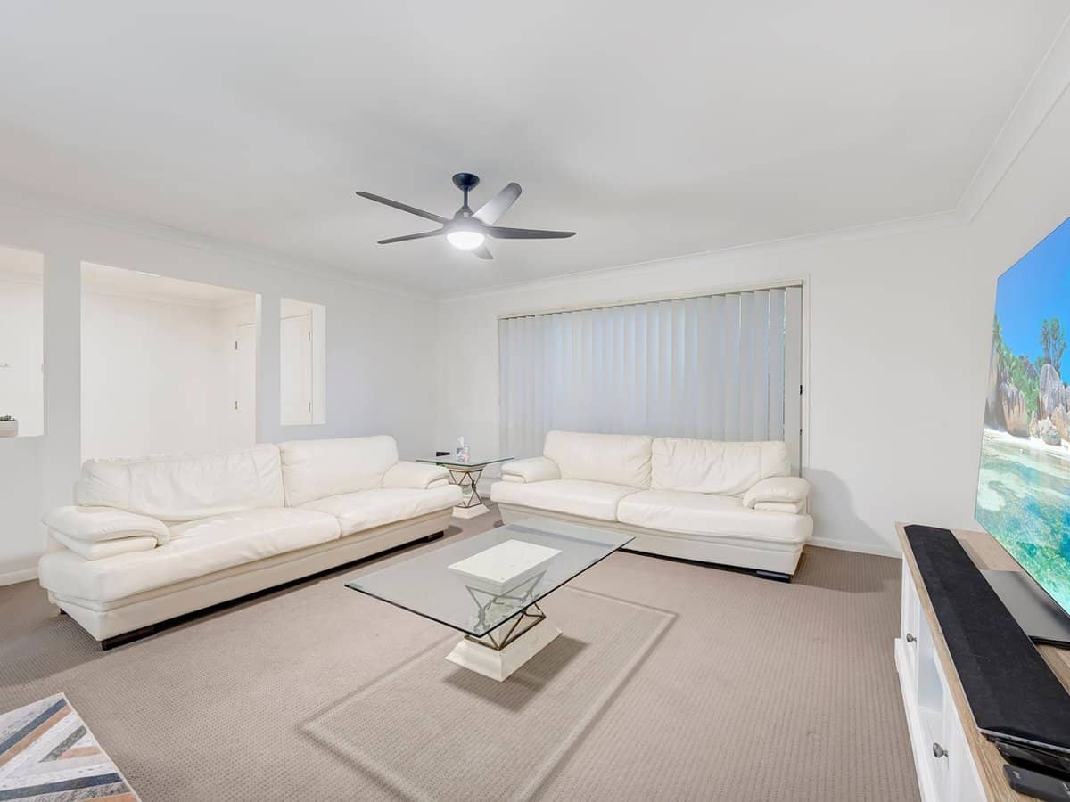 32 Murramarang Drive, Parkinson - Thumbnail 2