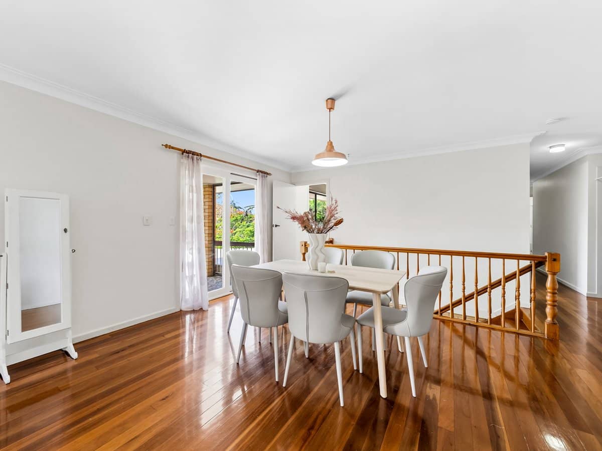 7 Gaillardia Street, MACGREGOR - Thumbnail 3