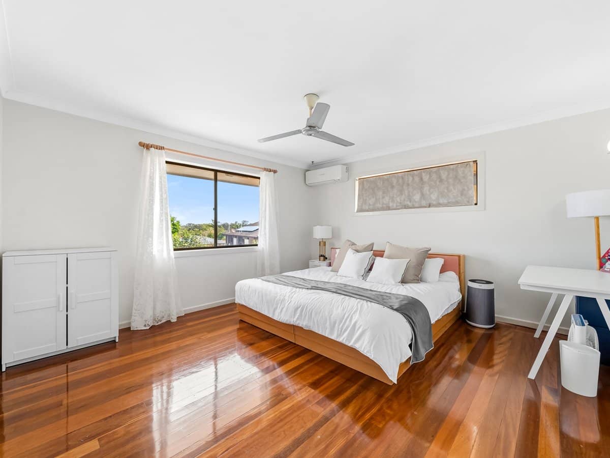 7 Gaillardia Street, MACGREGOR - Thumbnail 5