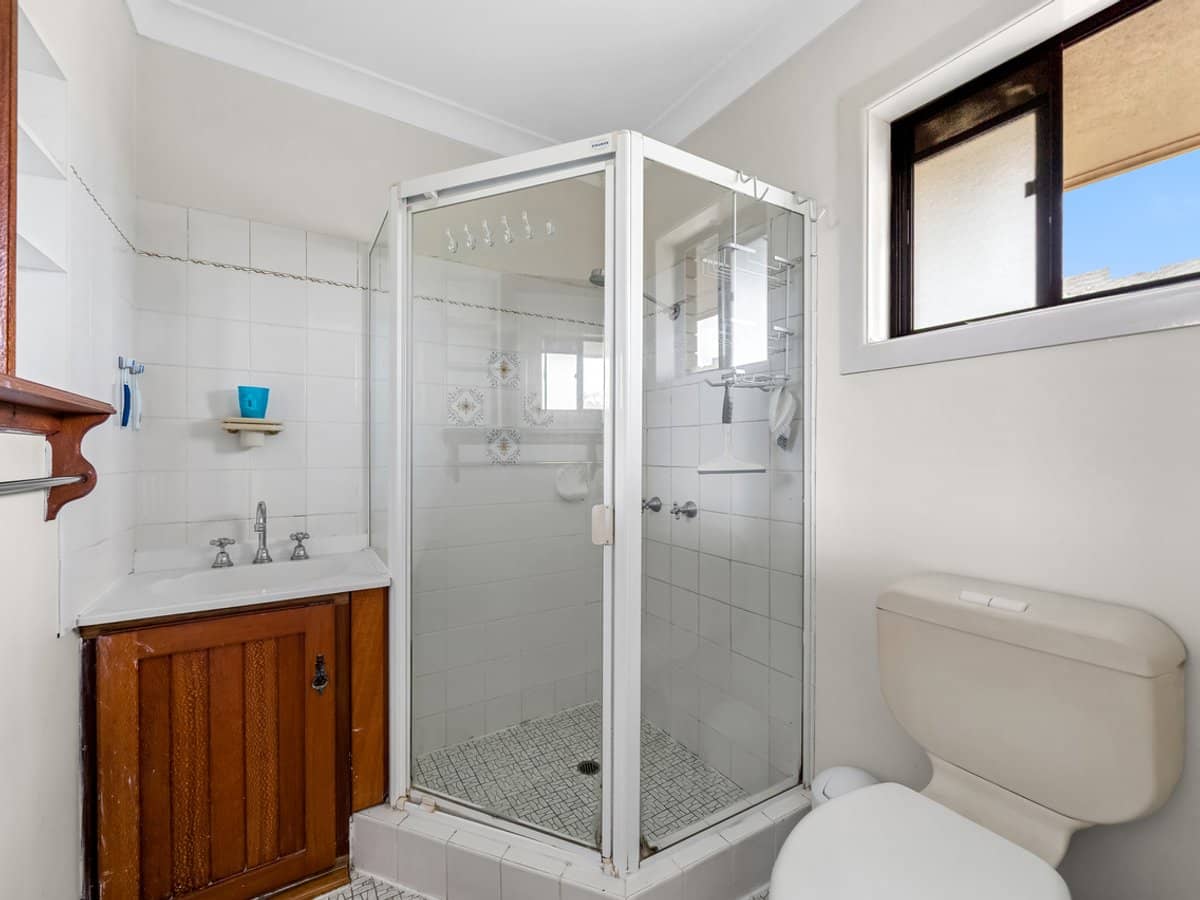 7 Gaillardia Street, MACGREGOR - Thumbnail 9