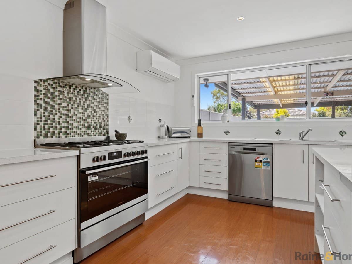 30 Andrew Avenue, POTTSVILLE - Thumbnail 11