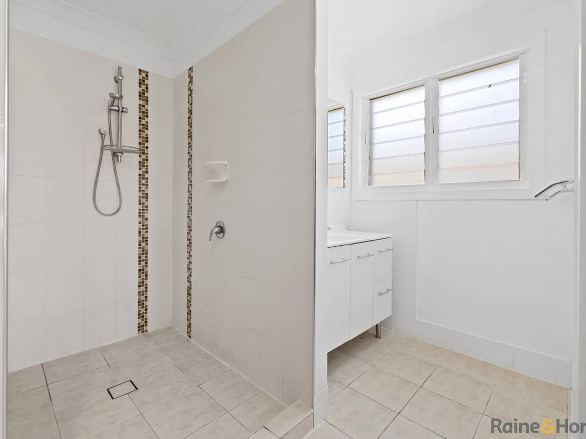 30 Andrew Avenue, POTTSVILLE - Thumbnail 13